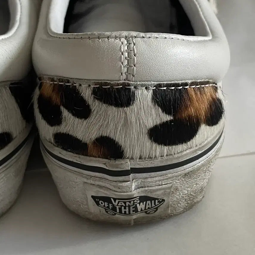 [BUNJANG] Vans Era Leopard True White Sneakers / Vans 반스 에라 레오파드 트루 화이트(230) vn0a38fru8j