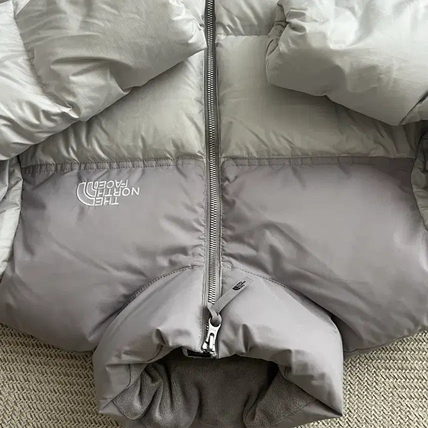[BUNJANG] The North Face Novelty Nuptse Ice Grey Jacket / 노스페이스 노벨티 눕시 아이스그레이 s NJ1DP85L