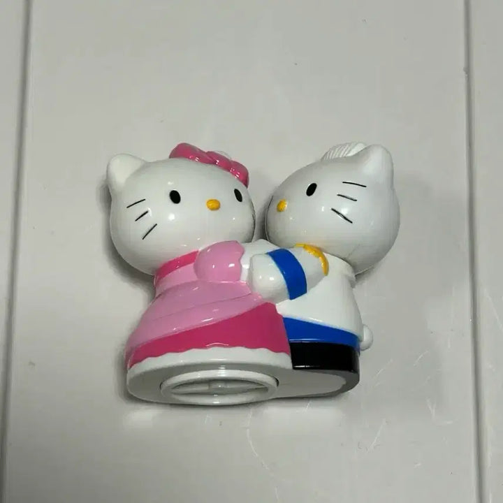 [BUNJANG] Kitty Daniel Wind-up Toy Wedding / 고전 키티 다니엘 태엽 토이 웨딩