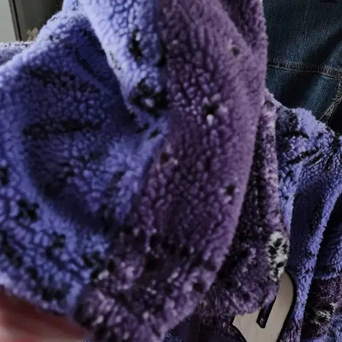 [BUNJANG] STAND Purple Paisley Sherpa Hoodie / STAND 퍼플 페이즐리 뽀글이 후드티