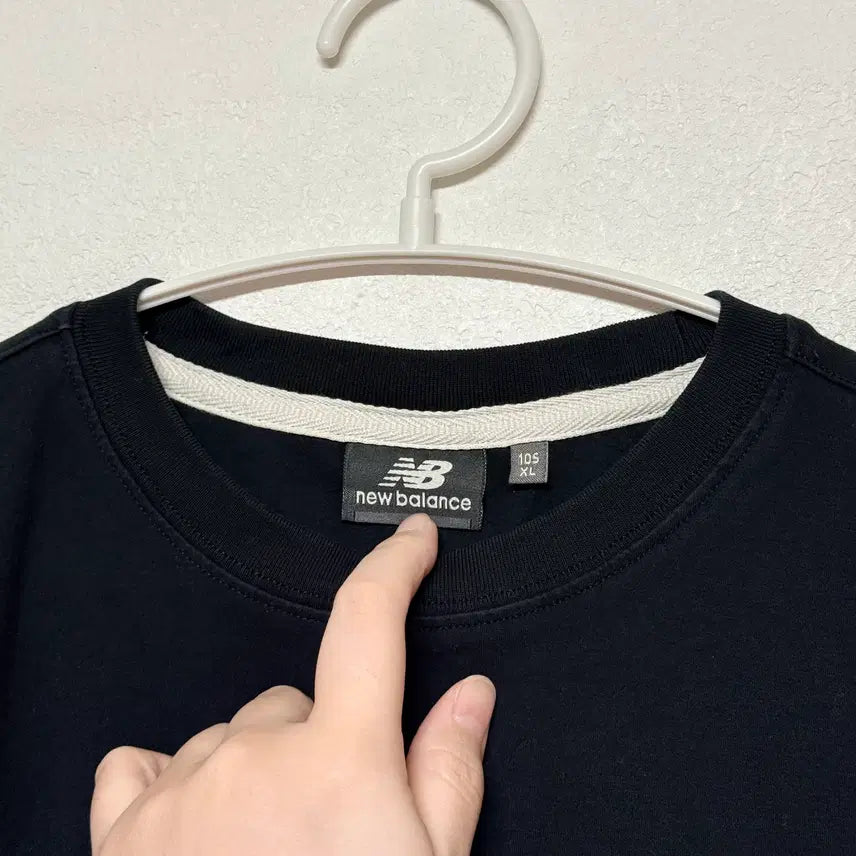 [BUNJANG] New Balance Black Short Sleeve T-Shirt XL / 뉴발란스 블랙 반팔티 XL