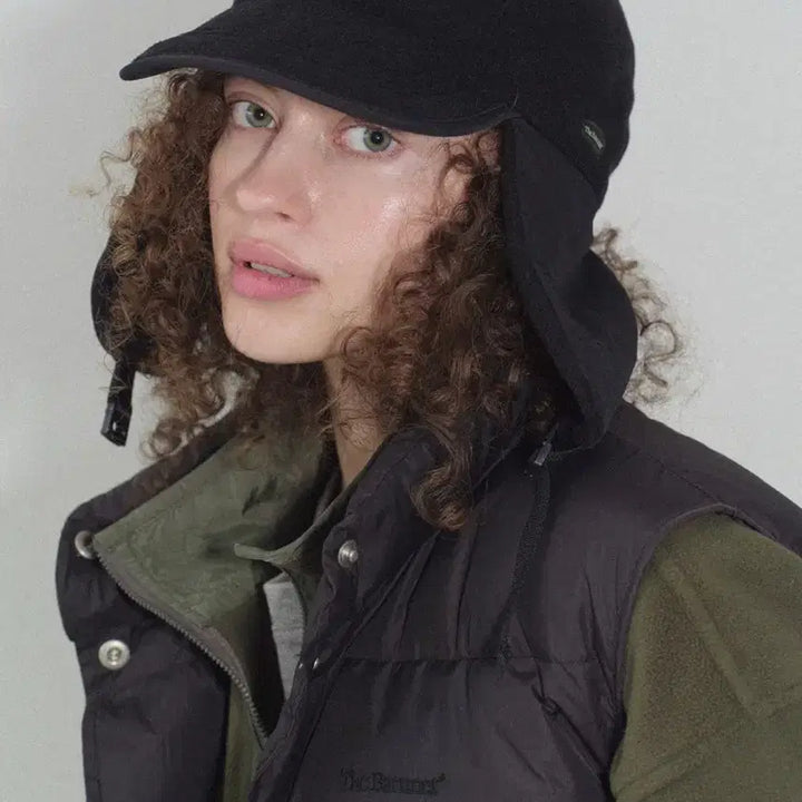 [BUNJANG] The Boyz Ear Flap Fleece Cap (New) / 더바넷 이어플랩 플리스 캡 (새제품)