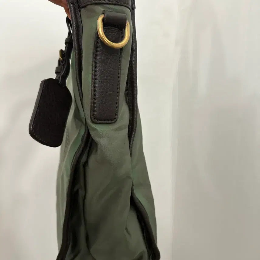 [BUNJANG] Prada Tote Bag (Crossbody Strap Missing) / 정품 프라다 토트백 가방 크로스끈분실 가로32 원단변색