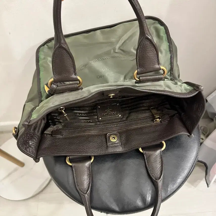 [BUNJANG] Prada Tote Bag (Crossbody Strap Missing) / 정품 프라다 토트백 가방 크로스끈분실 가로32 원단변색