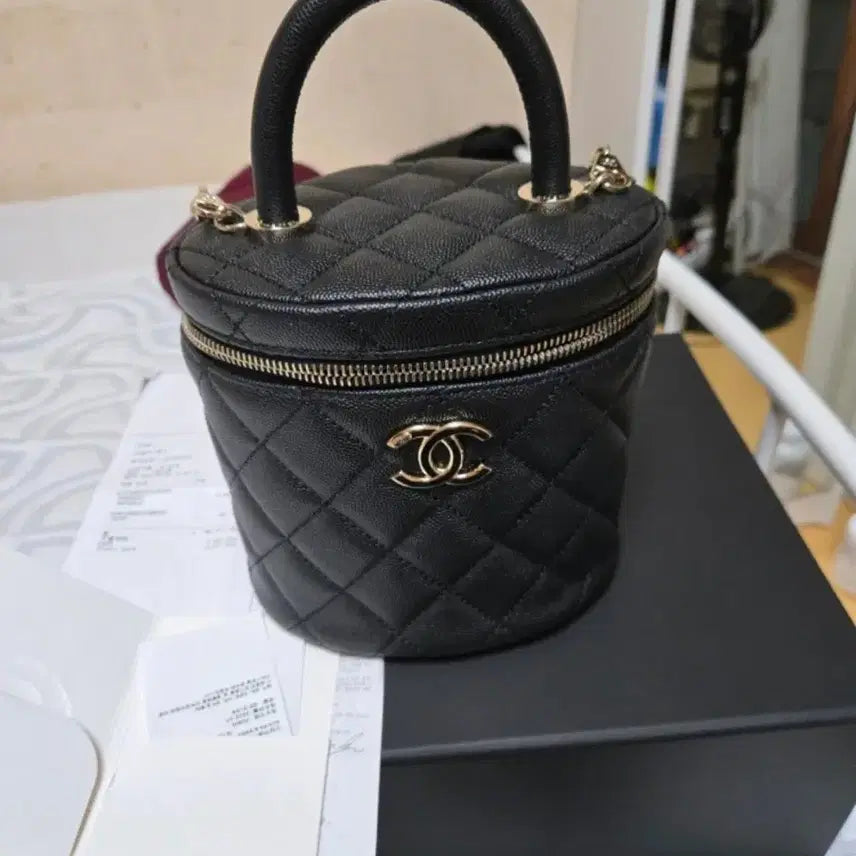 [BUNJANG] Chanel Coco Handle Vanity Bag / 샤넬 코코헨들 베니티백