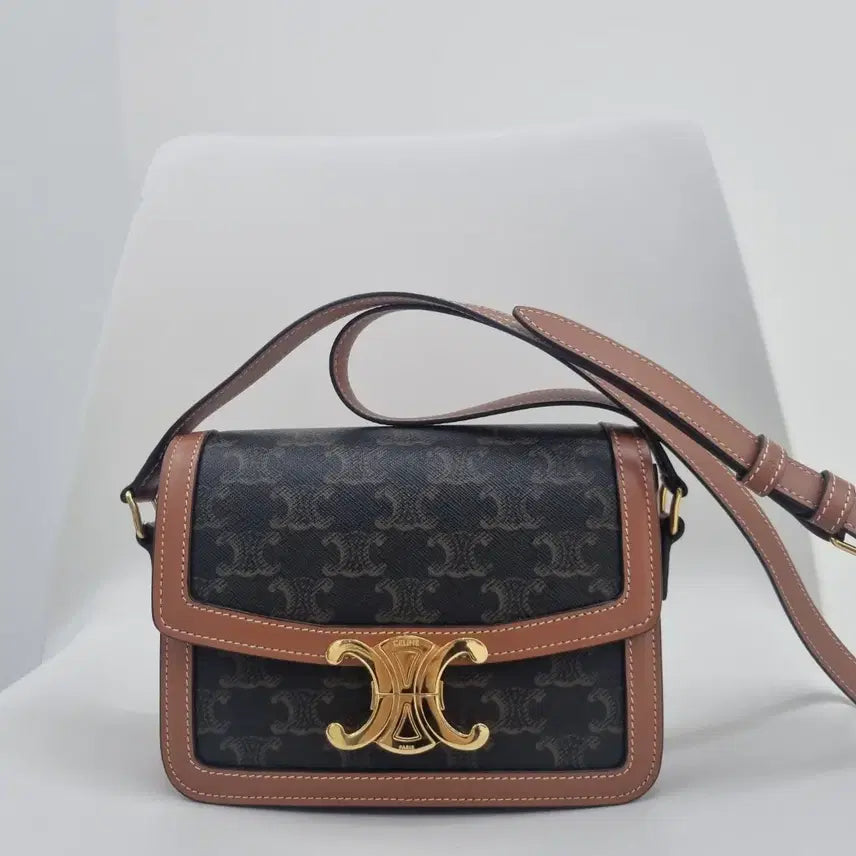 [BUNJANG] Celine Triomphe Shoulder Crossbody Bag / 셀린느 틴 트리옹프 숄더 크로스백