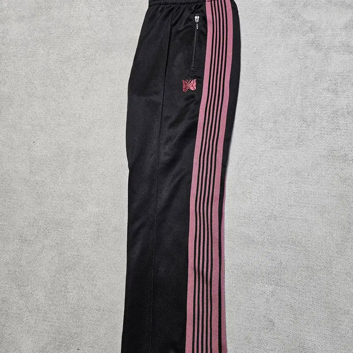 [BUNJANG] Needles Poly Smooth Narrow Track Pants Black (Size L) / 니들스 폴리 스무스 내로우 트랙 팬츠 블랙(L사이즈)
