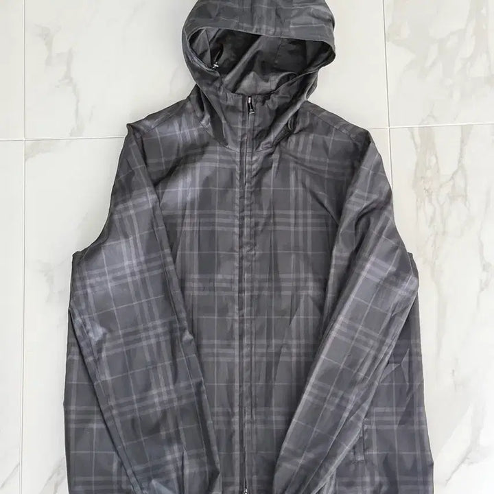 [BUNJANG] Burberry Windbreaker / 버버리 체크무늬 바람막이 윈드브레이커