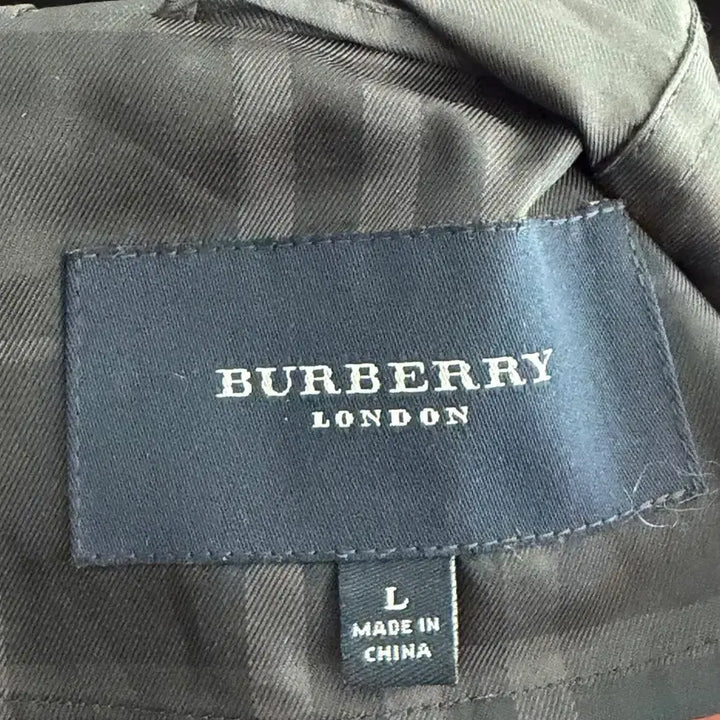 [BUNJANG] Burberry Windbreaker / 버버리 체크무늬 바람막이 윈드브레이커