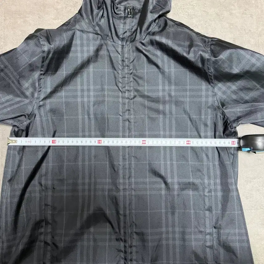 [BUNJANG] Burberry Windbreaker / 버버리 체크무늬 바람막이 윈드브레이커
