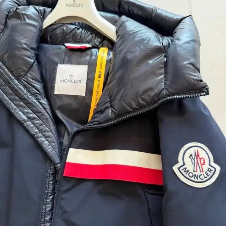 [BUNJANG] Moncler Genius Celan Navy 4 Size / (4) 몽클레어 지니어스 첼란 셀란 CELAN 네이비 4 사이즈