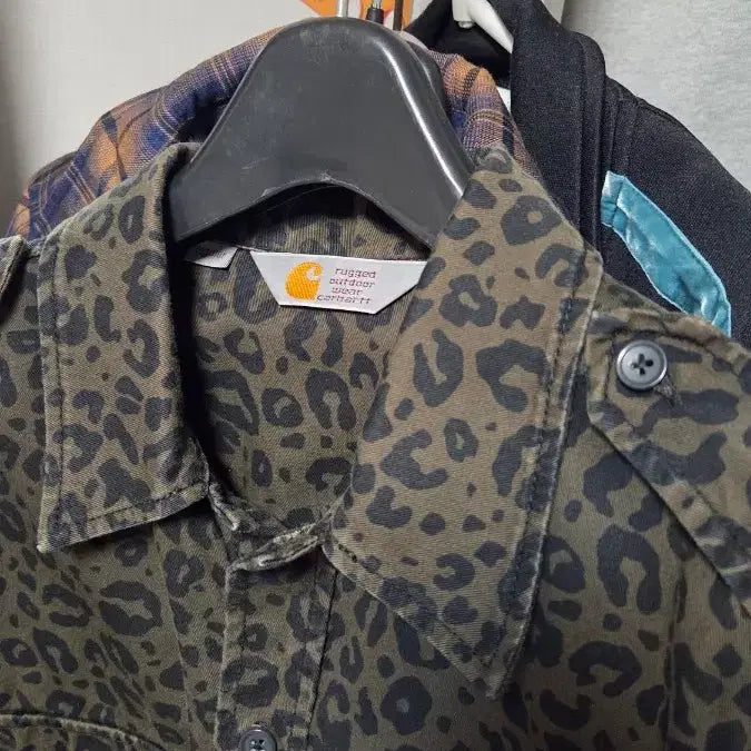 [BUNJANG] Carhartt Leopard Shirt / 칼하트 레오파드 셔츠