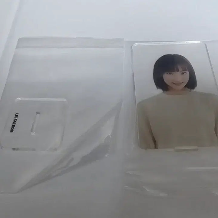 [BUNJANG] fromis_9 Saerom To Heart Acrylic / 프로미스나인 이새롬 투하트 아크릴