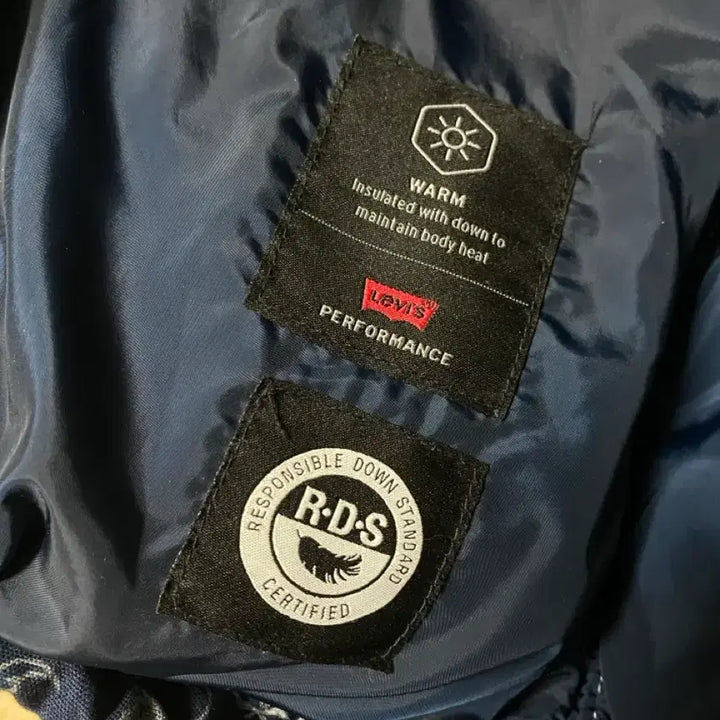 [BUNJANG] Levi's Old School Padded Jacket (Size 100) / 리바이스 올드스쿨 패딩 100