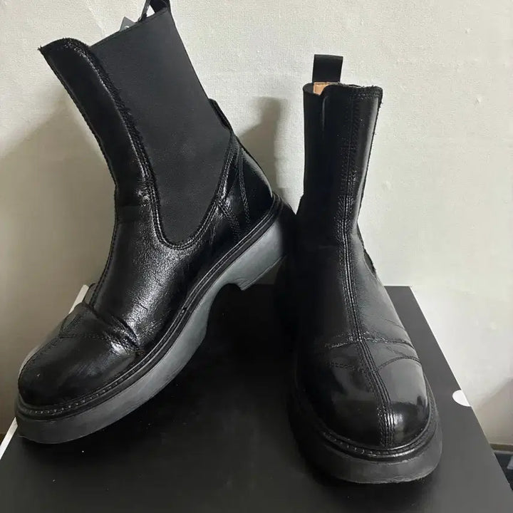 [BUNJANG] GANNI Leather Chelsea Boots (Size 40) / GANNI 블랙 레더 첼시 부츠 40