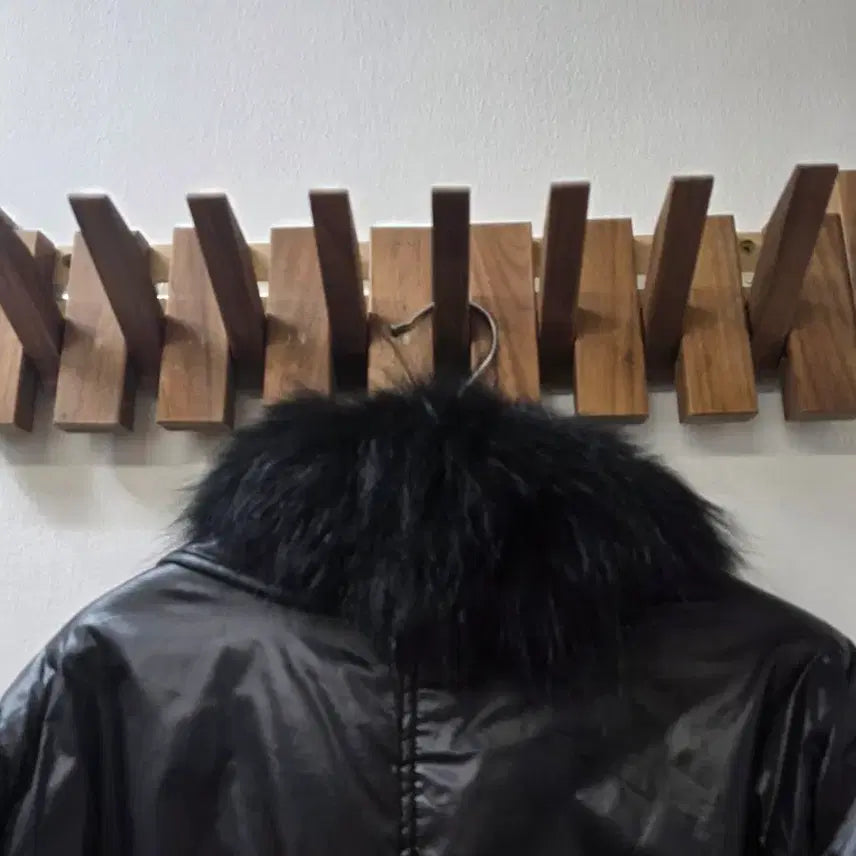 [BUNJANG] Speechio Black Fur Collar Long Coat / 스피치오 블랙 퍼 카라 롱 코트