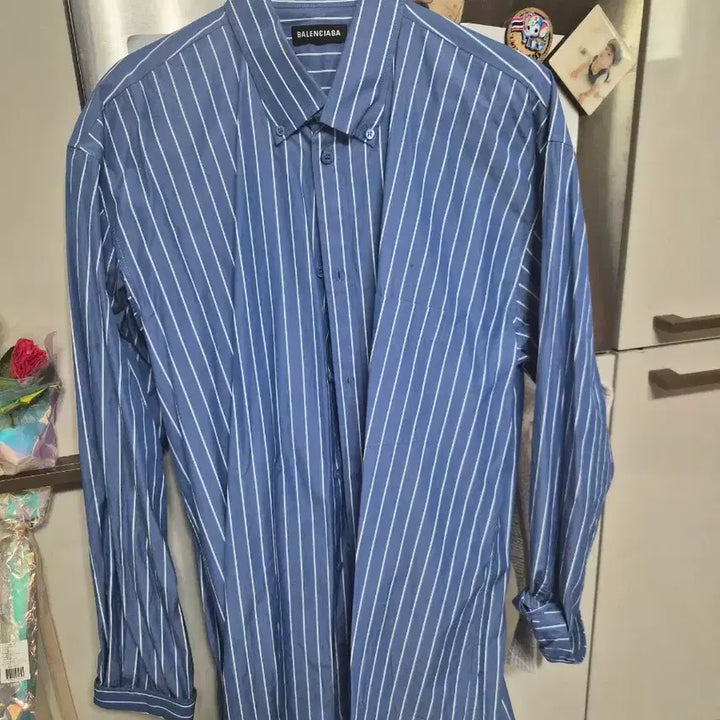[BUNJANG] Balenciaga Striped Back Logo Shirt / [39]발렌시아가 스트라이프 백로고 셔츠