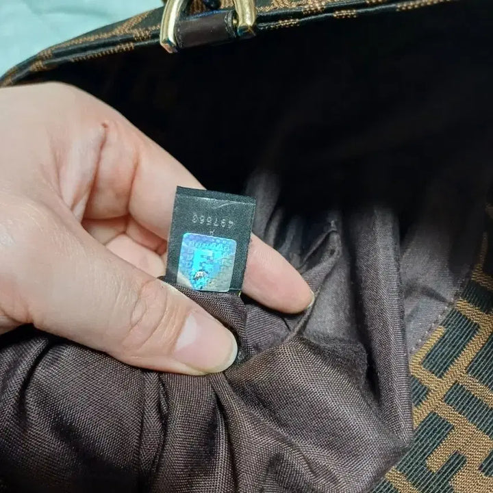 [BUNJANG] Fendi FF Logo Chain Shoulder Bag / 펜디 FF로고 체인 숄더백