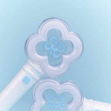 [BUNJANG] Heart to Heart Official Light Stick with Random Photocard / 미개봉 하트투하츠 공식 정품 응원봉 랜덤 포토카드 포함