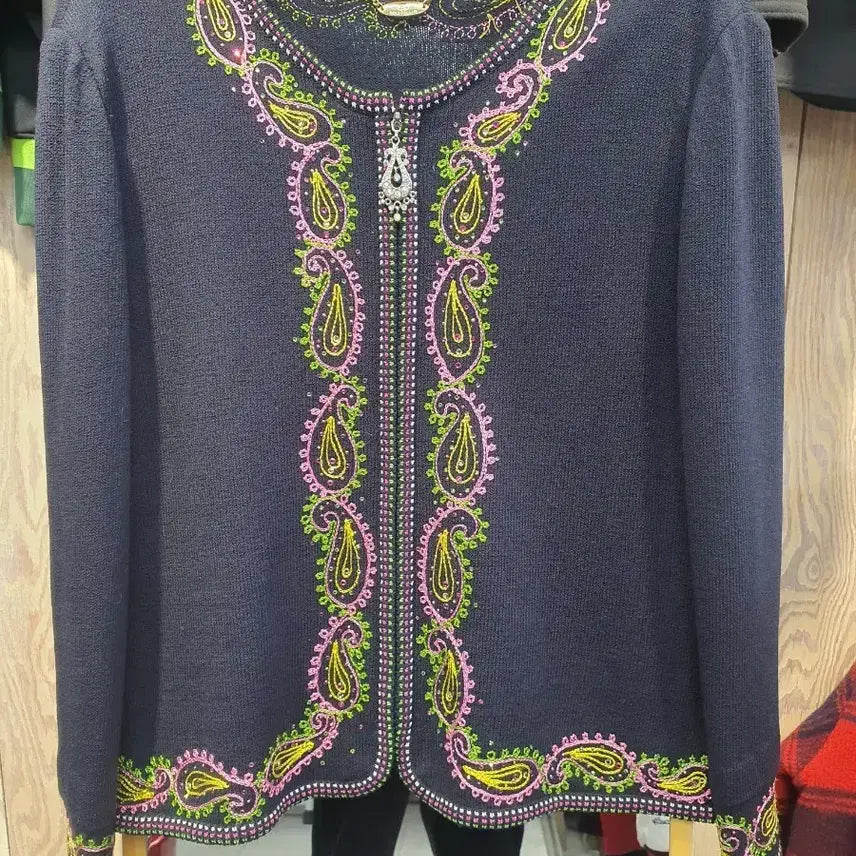 [BUNJANG] NEW MA POLLARI Beaded Embroidery Cardigan / NEW MA POLLARI 고급 비즈 자수 가디건 (77~88)