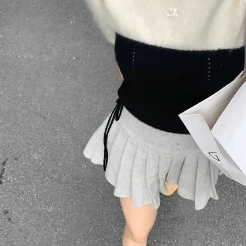 [SOLD OUT] 베르니 anne 그레이 플리츠 스커트 s(새상품)