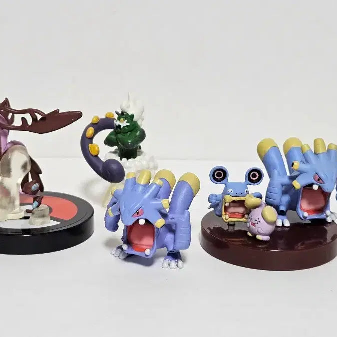 [BUNJANG] Pokemon Exploud Figure / 포켓몬스터 입체도감 폭음룡 계열 및 기타피규어 중고정품