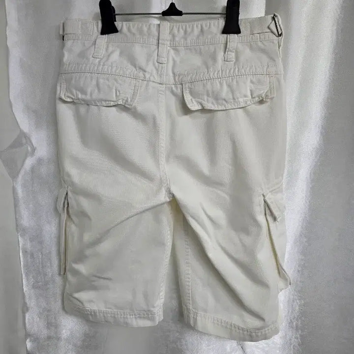 [BUNJANG] Tommy Hilfiger White Cargo Shorts / 타미힐피거 화이트 카고 반바지 (1645)