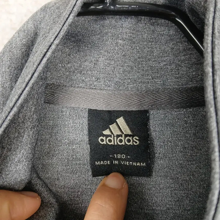 [BUNJANG] Adidas Kids Training Zip-Up Jacket (130) / 아디다스 키즈  트레이닝 집업 자켓(130)