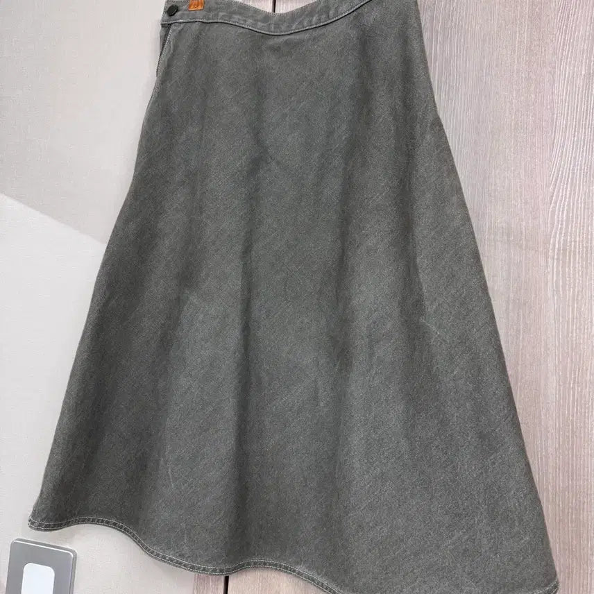 [BUNJANG] Uniqlo Gray Denim A-Line Skirt / 유니클로 그레이 데님 A라인 스커트