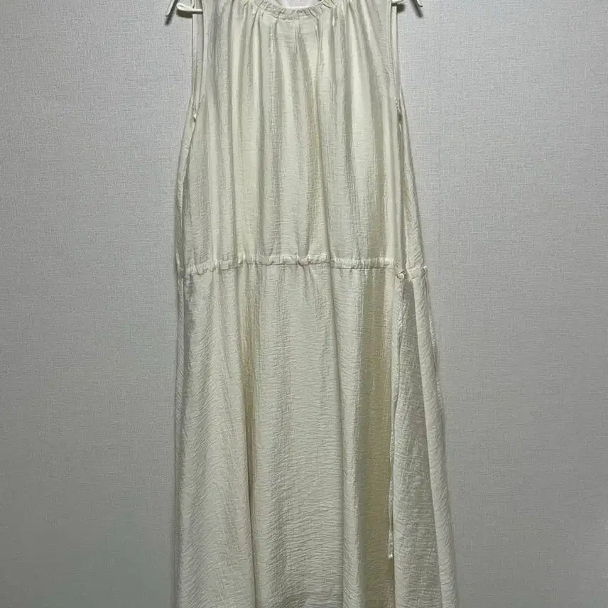 [BUNJANG] URAGO HOFF String Sleeveless Dress / 유라고_호프 스트링 슬리브리스 드레스