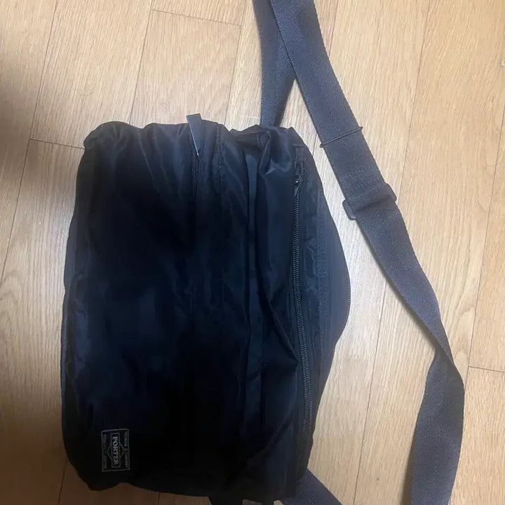 [BUNJANG] Porter Frame Shoulder Bag (S) Black / 요시다 포터 프레임 숄더백 s 블랙