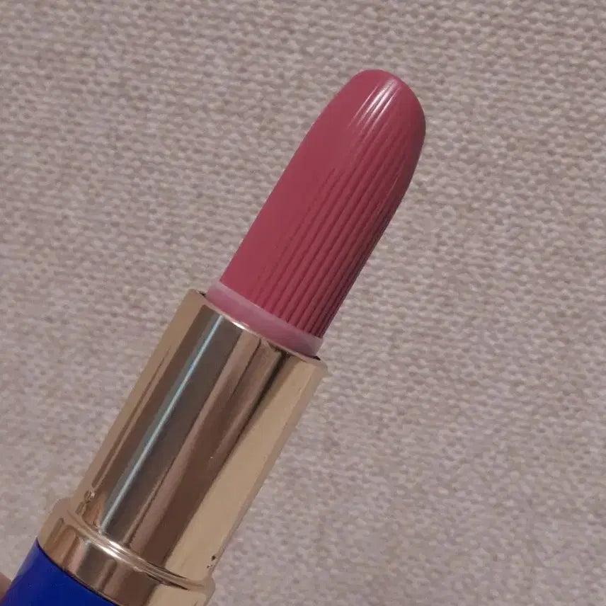 [BUNJANG] Estee Lauder Pure Color Lipstick 220 Powerful / 에스티로더 퓨어 핑크 립스틱 220 Powerful
