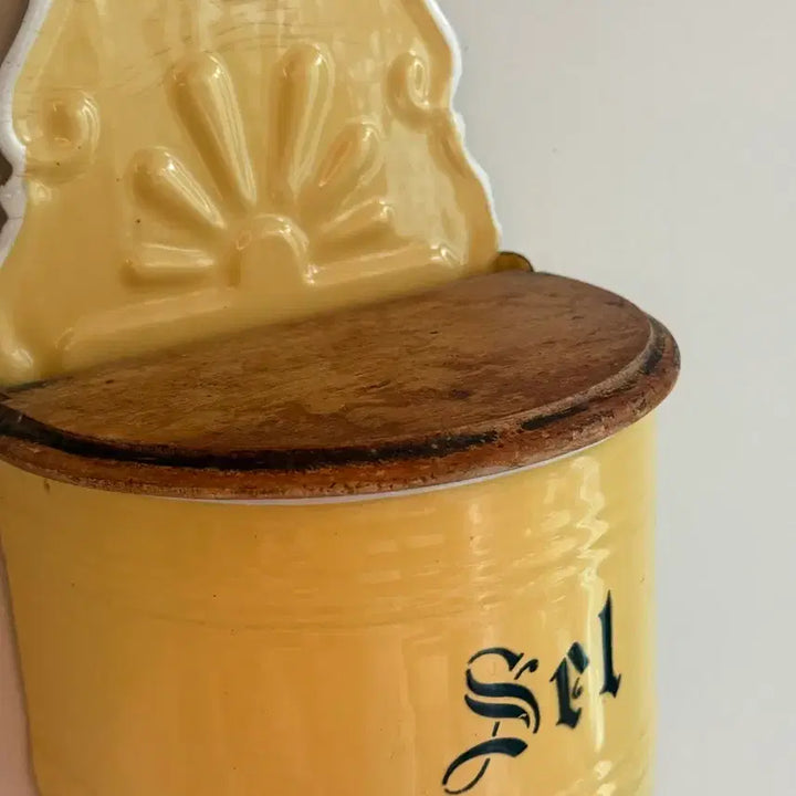 [BUNJANG] Vintage Enamel Salt Box / 빈티지 에나멜 솔트박스