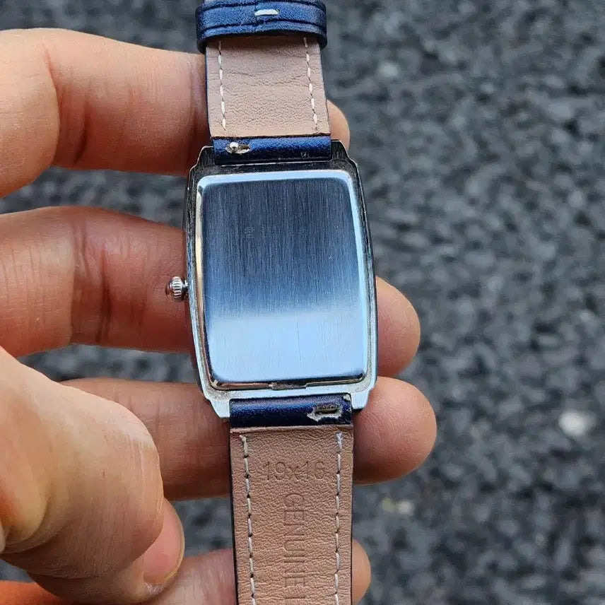 [BUNJANG] Modigliani Vintage Tank Watch / 빈티지시계 모딜리아니