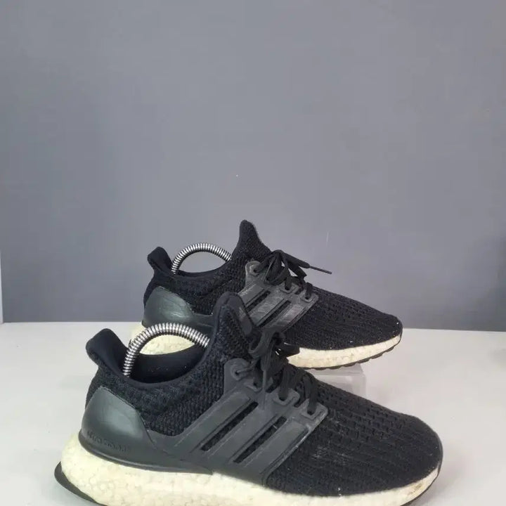[BUNJANG] Adidas Ultraboost 230 Black Sneakers / 효자빈티지 230 아디다스 울트라부스트 블랙