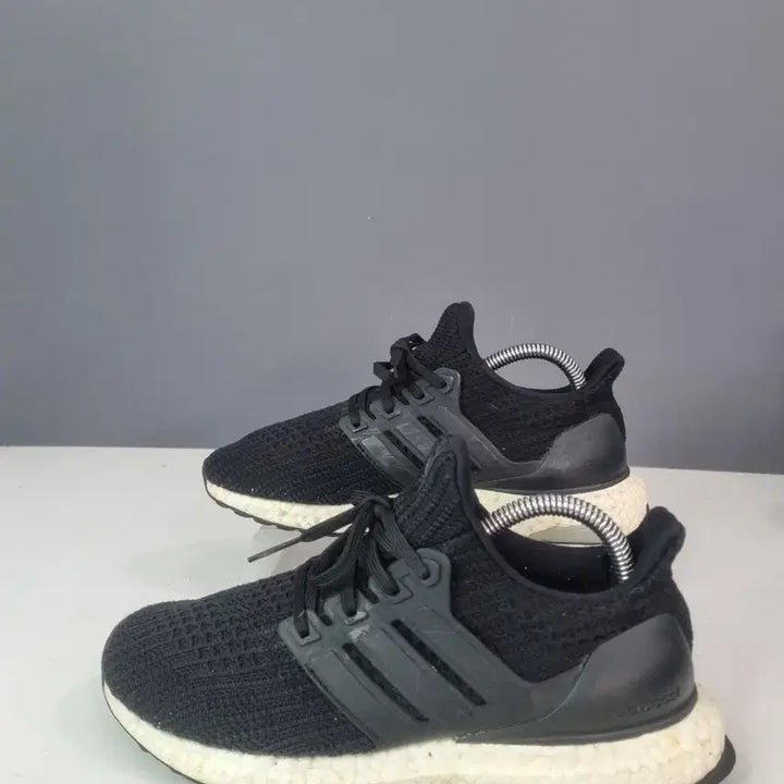 [BUNJANG] Adidas Ultraboost 230 Black Sneakers / 효자빈티지 230 아디다스 울트라부스트 블랙