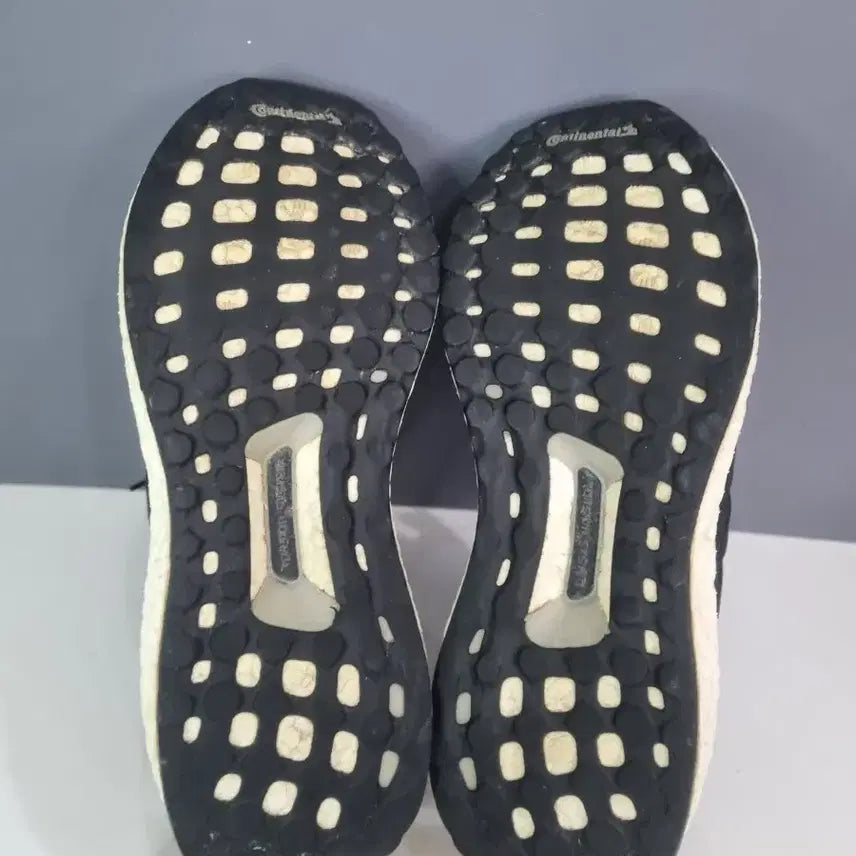 [BUNJANG] Adidas Ultraboost 230 Black Sneakers / 효자빈티지 230 아디다스 울트라부스트 블랙