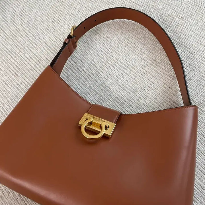 [BUNJANG] Ferragamo Tri-Folio Shoulder Bag Tan / 페라가모 트리폴리오 숄더백 탄 컬러