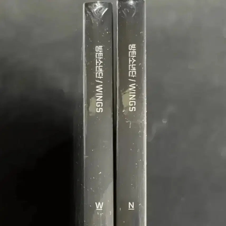 [BUNJANG] BTS WINGS Album / 방탄소년단 BTS 미개봉 WINGS 앨범 2개