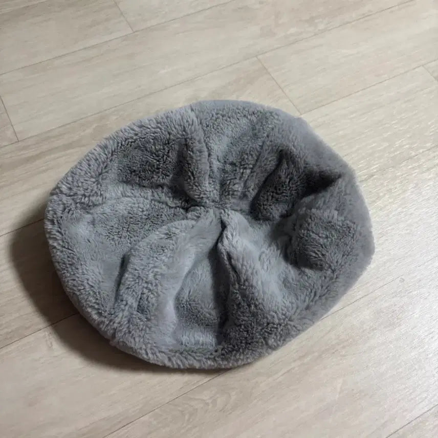 [BUNJANG] Gray Fur Beret Hat / 사진속 회색 털 베레모 모자 빵모자