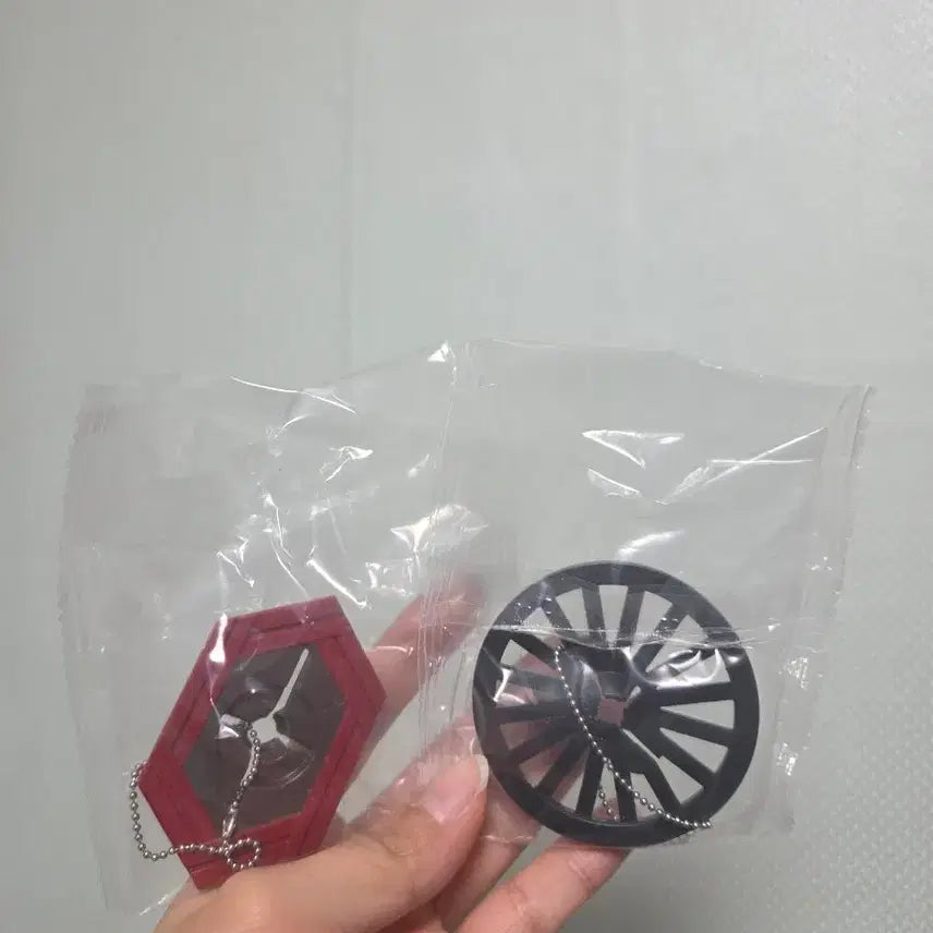 [BUNJANG] Demon Slayer Giyu Tanjiro Guard Bundle Set / (일괄) 귀멸의칼날 기유 탄지로 코등이 가챠