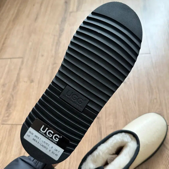 [BUNJANG] UGG Clear Boots EU40 (250) New / 어그 클리어부츠 새상품
