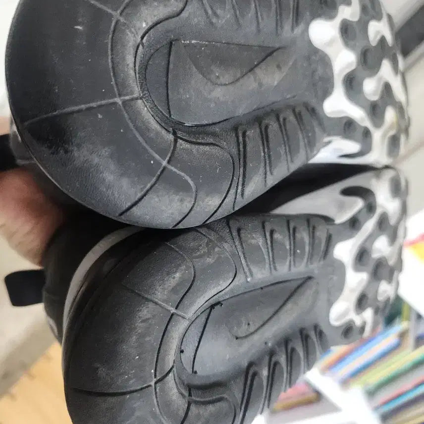 [BUNJANG] Nike Air Max 270 React Black/Grey / 265 / 나이키 에어맥스 270 리액트 블랙/회색