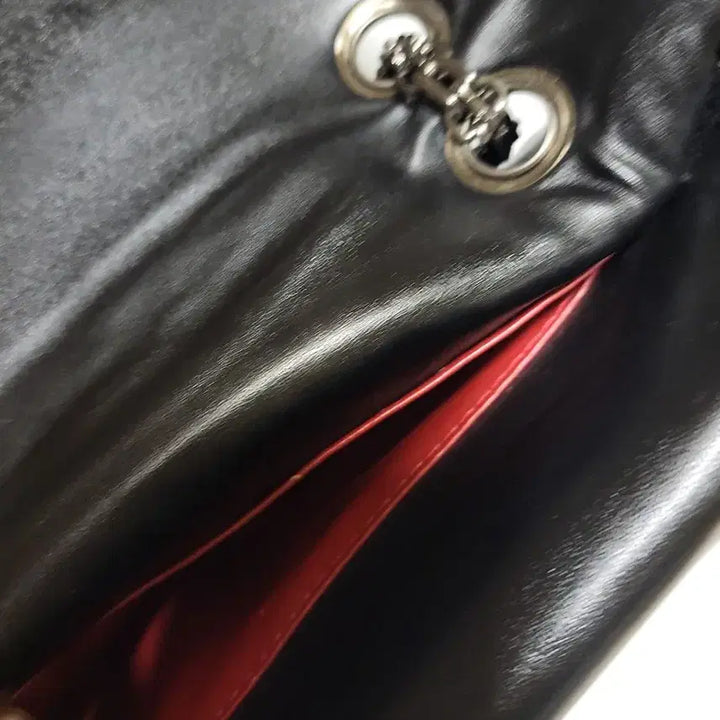 [BUNJANG] Black Rose Quilted Chain Bag / 블랙 장미 퀼팅 체인백