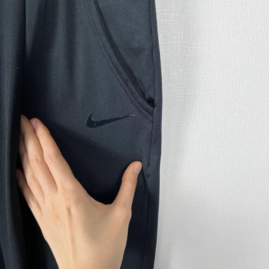 [SOLD OUT] 나이키/배기핏 트레이닝 바지 여75 L/라덴