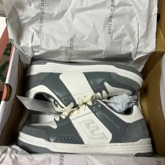 [BUNJANG] EPT PRIME (Grey/Off White) Shoes (Size 235) / 이피티 EPT PRIME (GREY/OFF WHITE) 신발 235