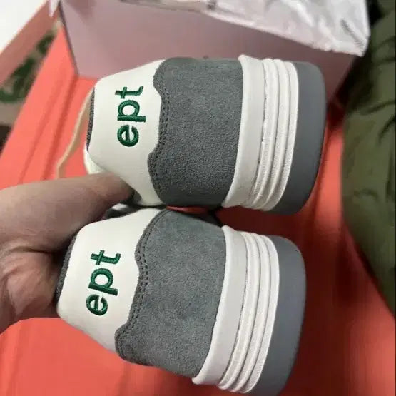 [BUNJANG] EPT PRIME (Grey/Off White) Shoes (Size 235) / 이피티 EPT PRIME (GREY/OFF WHITE) 신발 235