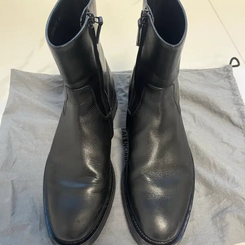 [BUNJANG] Balenciaga Logo Boots (Size 41) / 발렌시아가 로고 부츠 사이즈 41