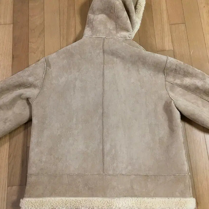 [BUNJANG] Basil In Bottle Reversible Hooded Mouton / 바질인보틀 리버시블 후드 무스탕