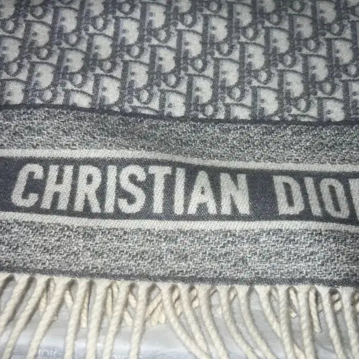 [BUNJANG] Dior Gray Scarf / Dior 디올 목도리